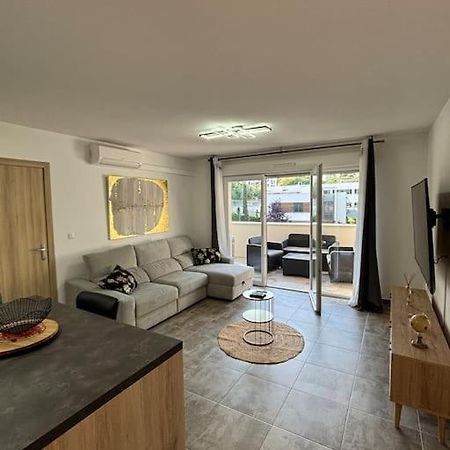 Jolie Appartement En Residence Bastia  Exteriör bild
