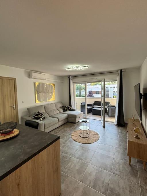 Jolie Appartement En Residence Bastia  Exteriör bild